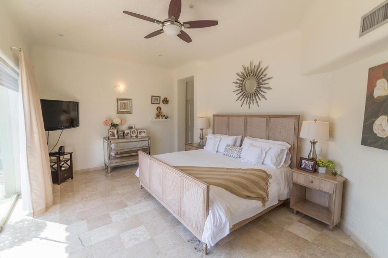 Tres, Villas Brisas, Guitarron Pousada *