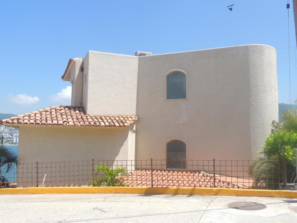 Villa Tres, Villas Brisas, Guitarron Acapulco